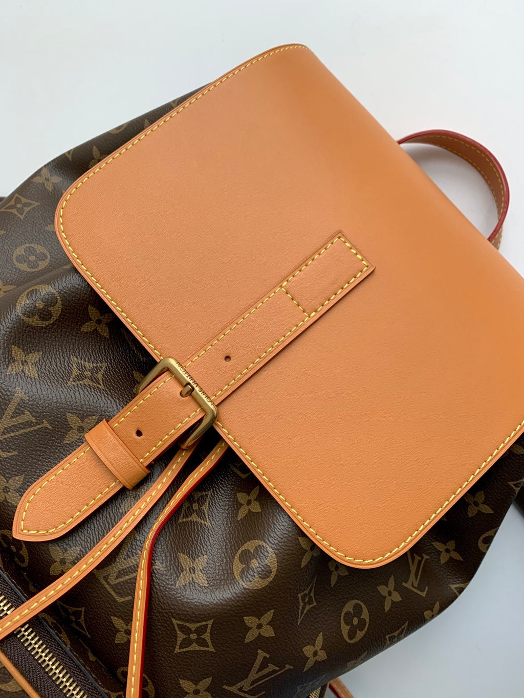 LOUIS VUITTON- LV bag