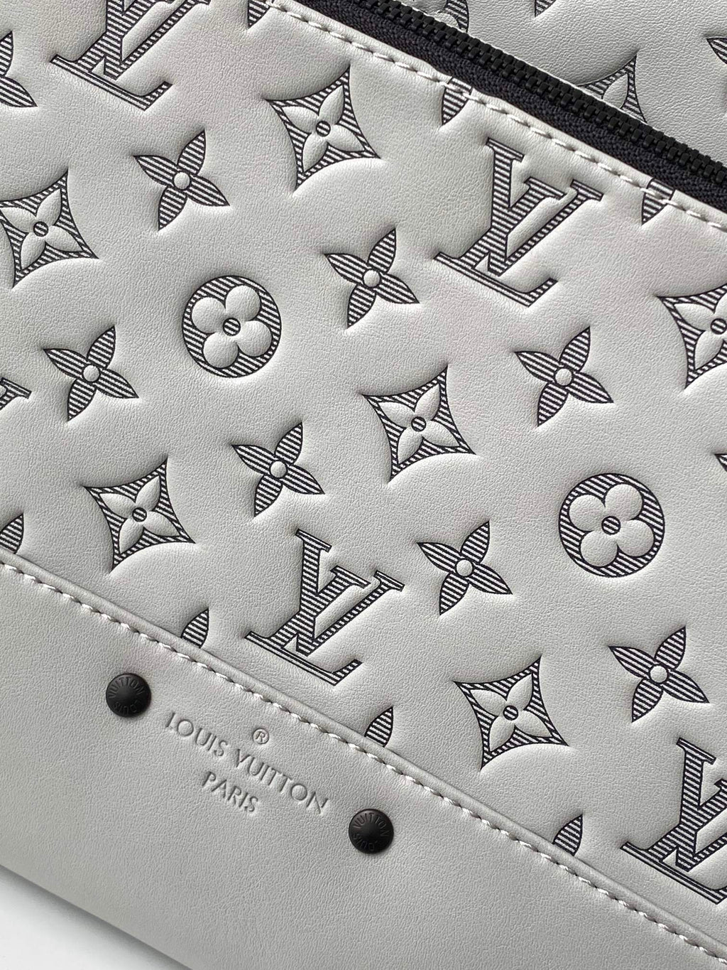 LOUIS VUITTON- LV bag