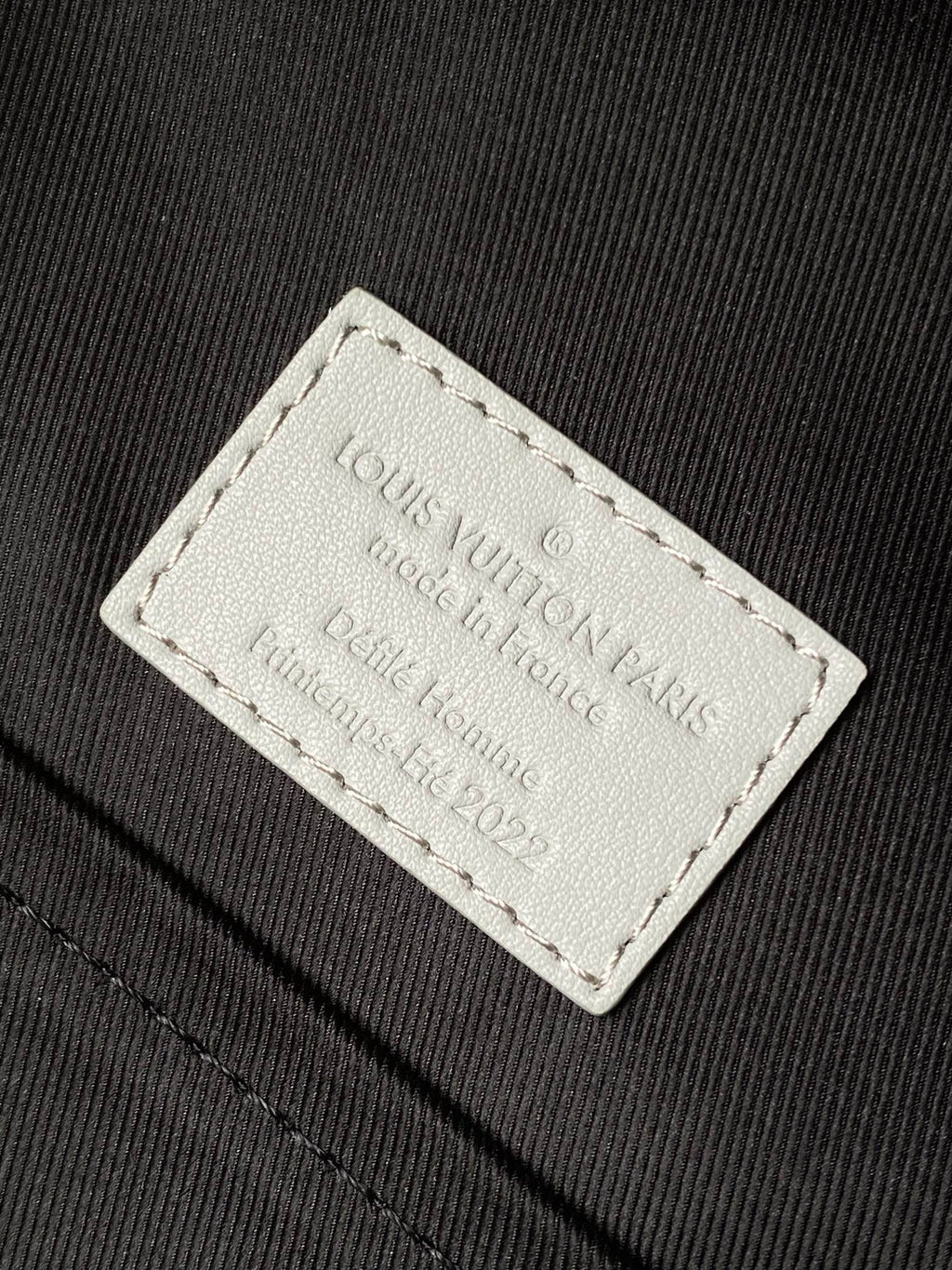 LOUIS VUITTON- LV bag