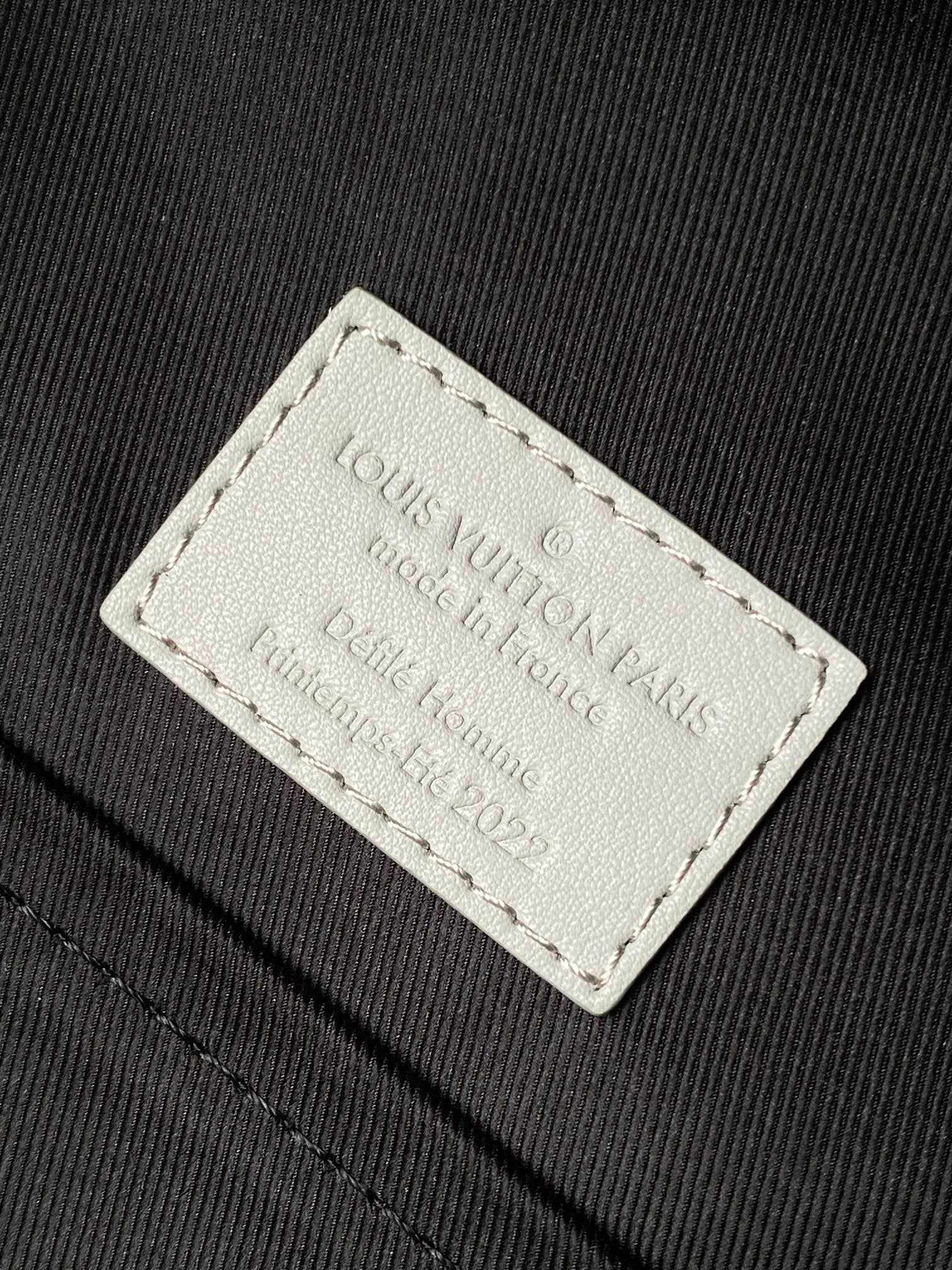 LOUIS VUITTON- LV bag