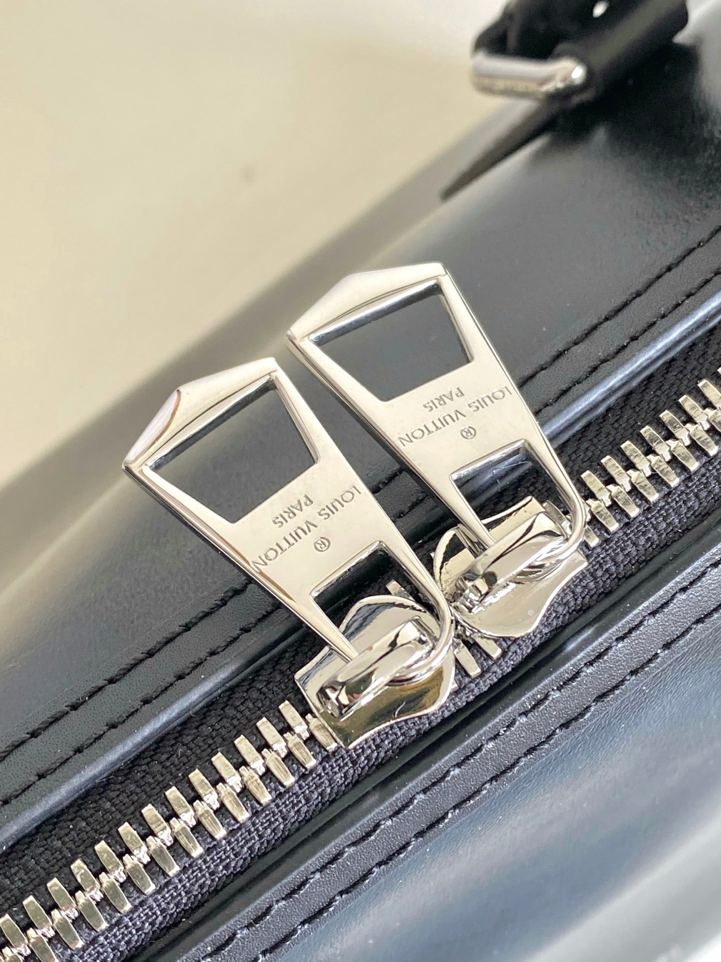 LOUIS VUITTON- LV bag