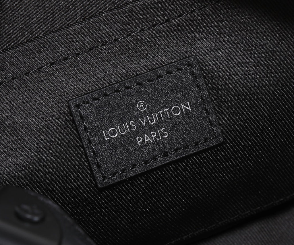 LOUIS VUITTON- LV bag
