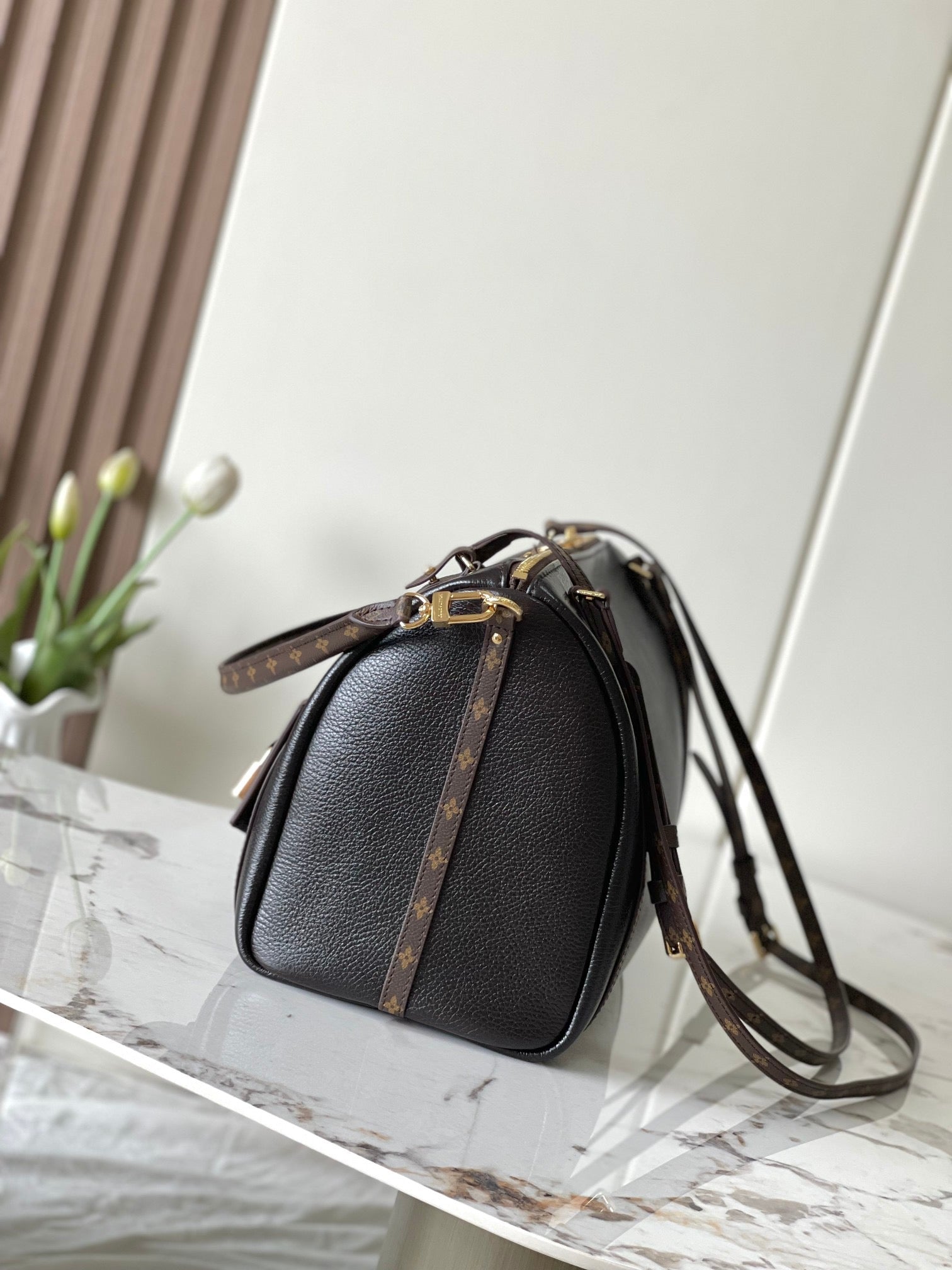 LOUIS VUITTON- LV bag