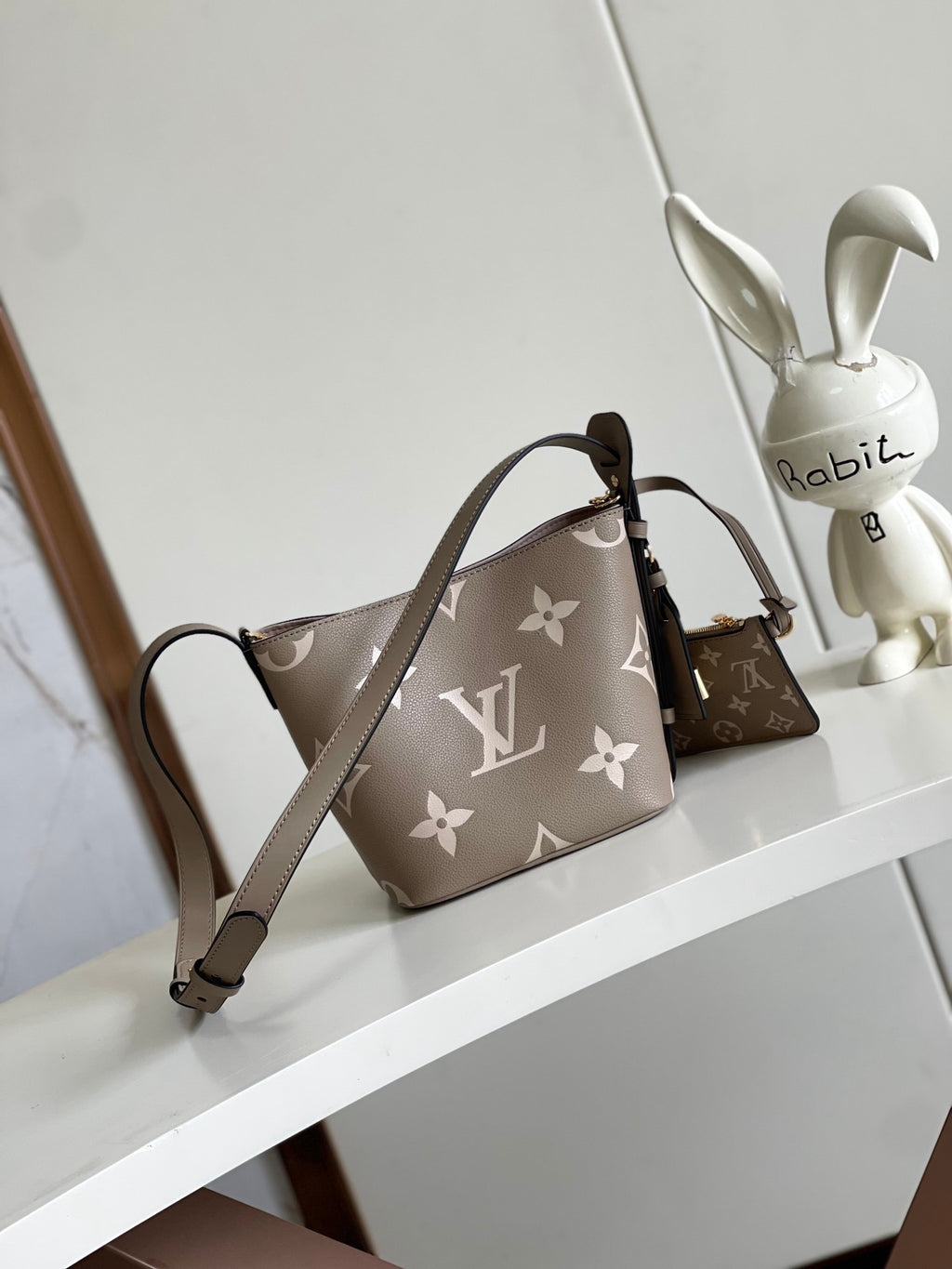 LOUIS VUITTON- LV bag