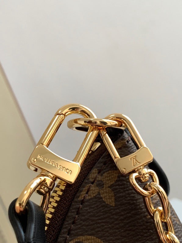 LOUIS VUITTON- LV bag