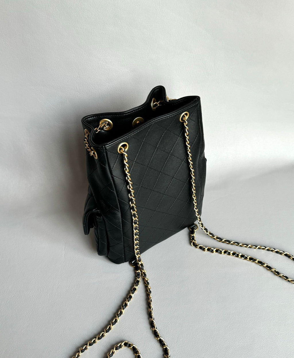 CHANEL-25C backpack golden/sliver