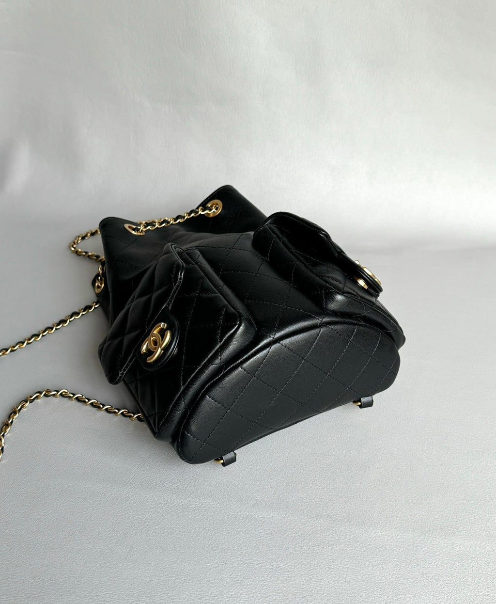 CHANEL-25C backpack golden/sliver