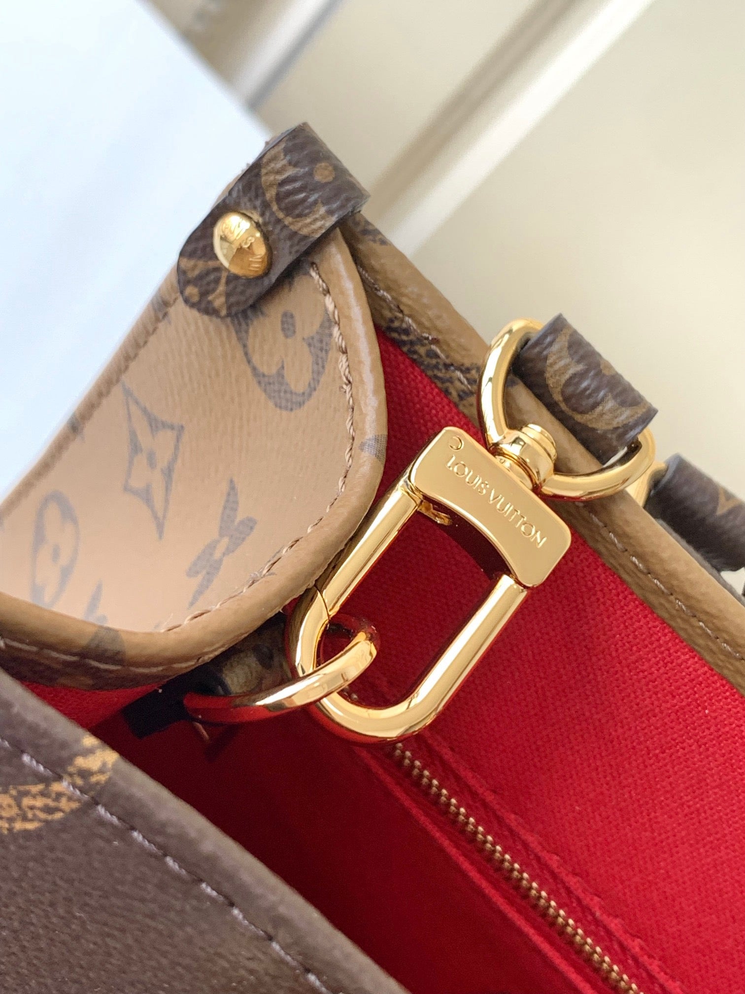 LOUIS VUITTON- LV bag