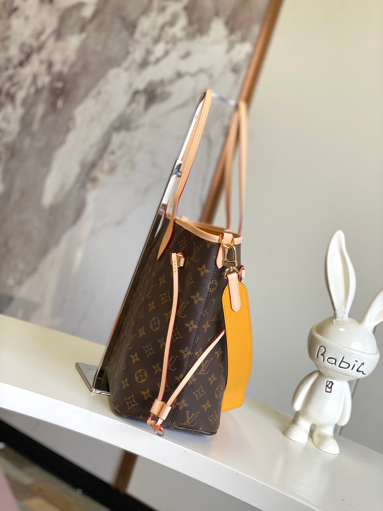 LOUIS VUITTON- LV bag