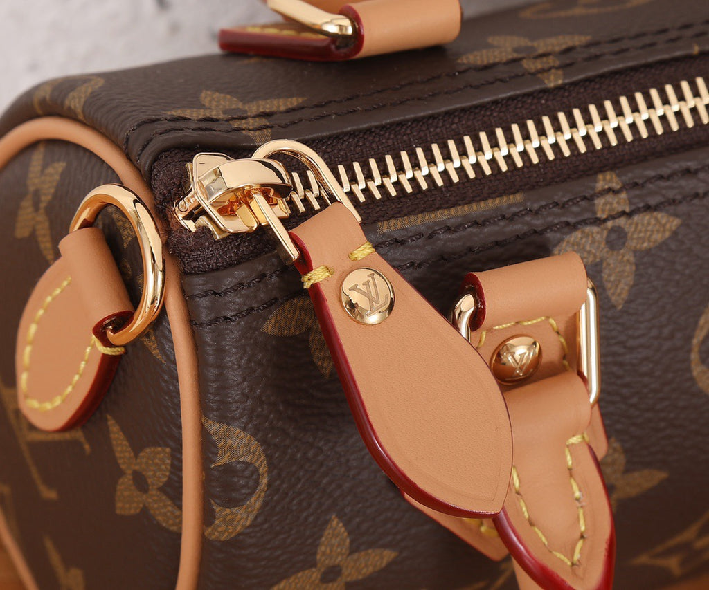 LOUIS VUITTON- LV bag