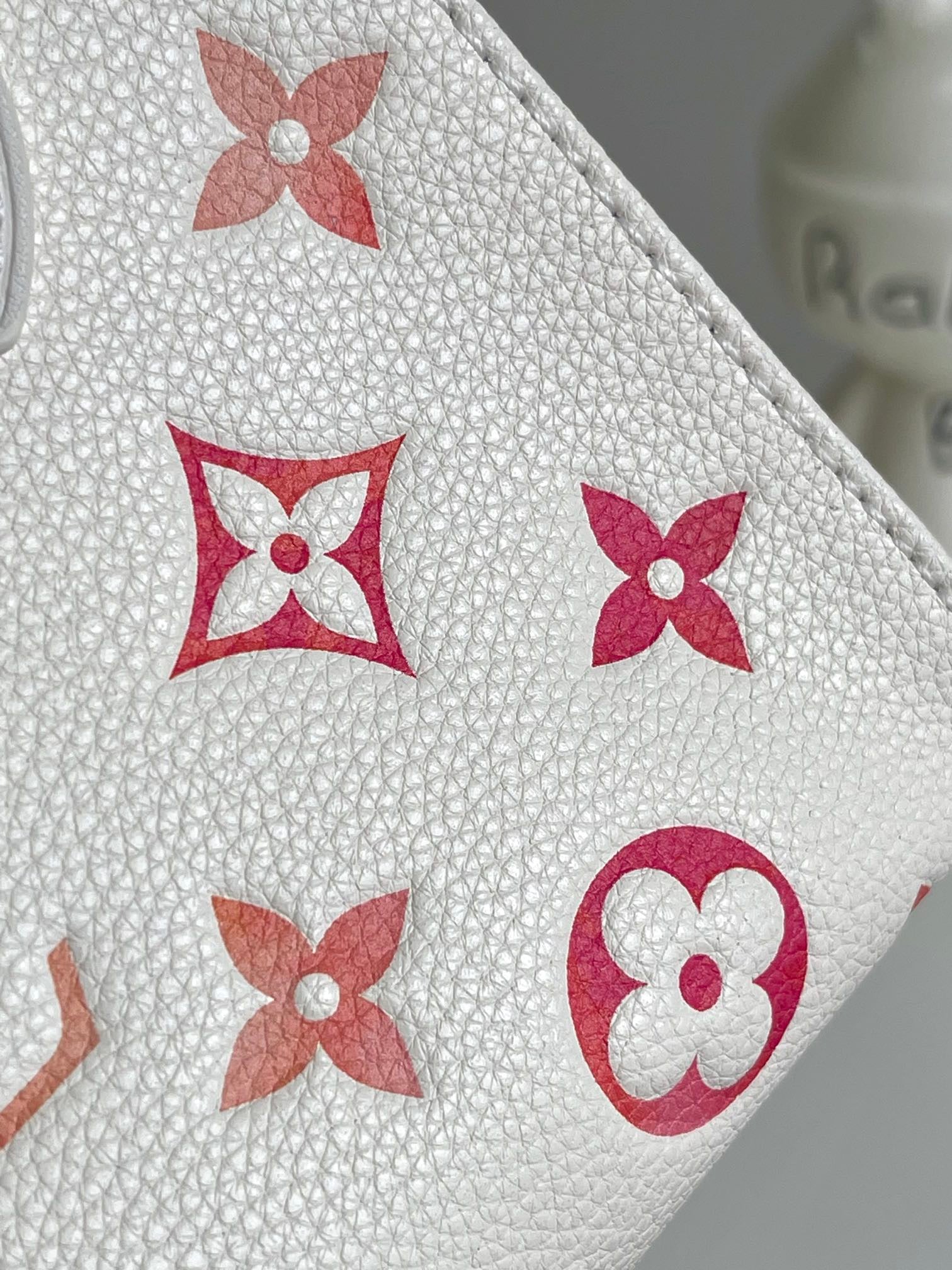 LOUIS VUITTON- LV bag