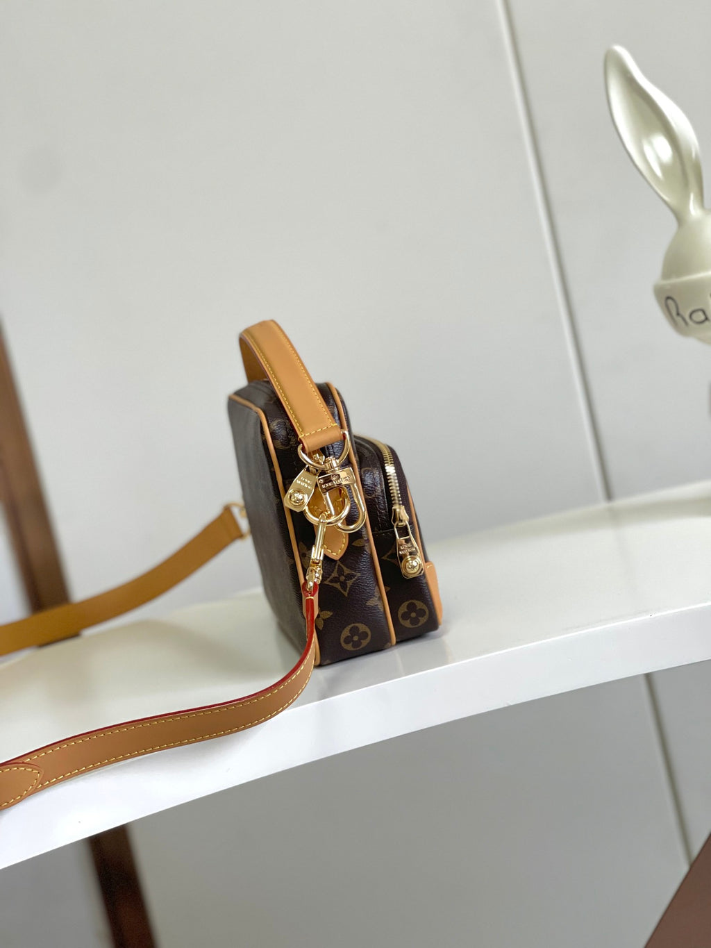 LOUIS VUITTON- LV bag