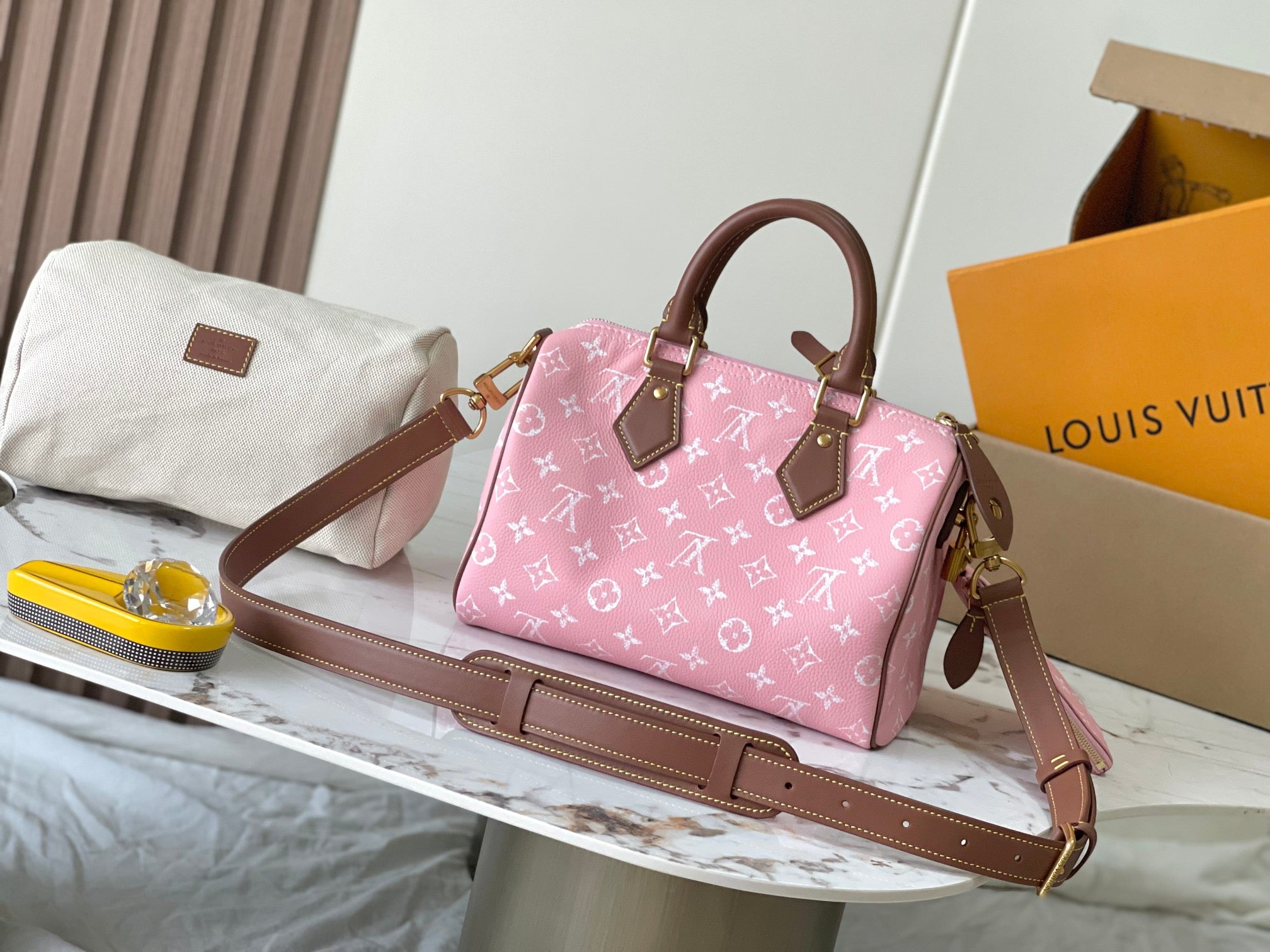 LOUIS VUITTON- LV bag