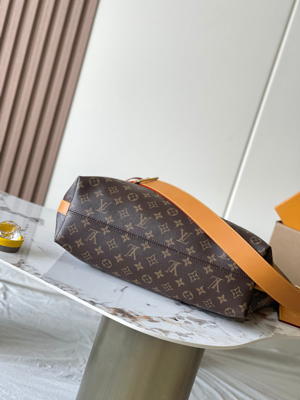 LOUIS VUITTON- LV bag