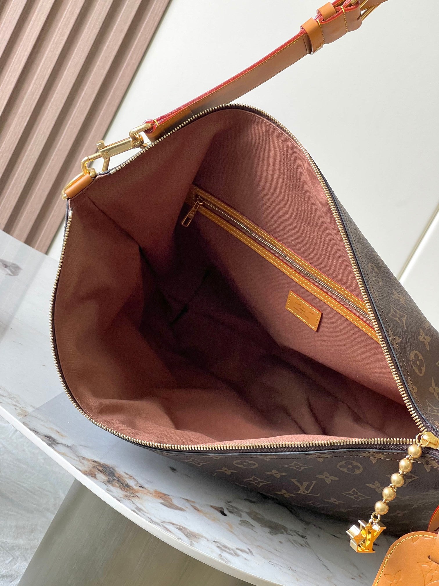 LOUIS VUITTON- LV bag