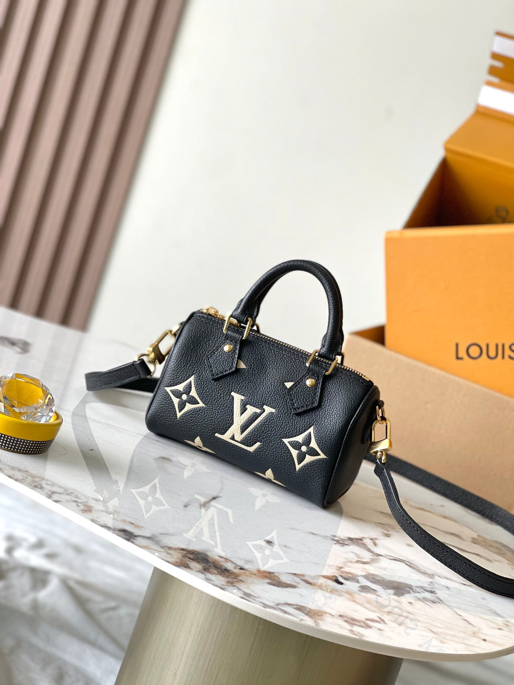 LOUIS VUITTON- LV bag