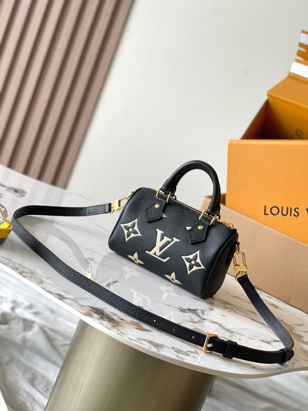 LOUIS VUITTON- LV bag