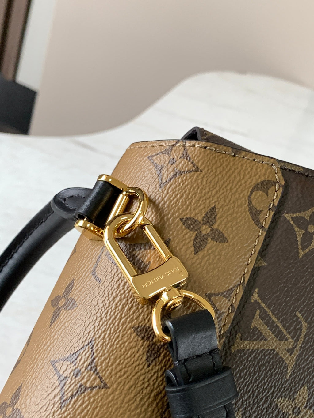 LOUIS VUITTON- LV bag