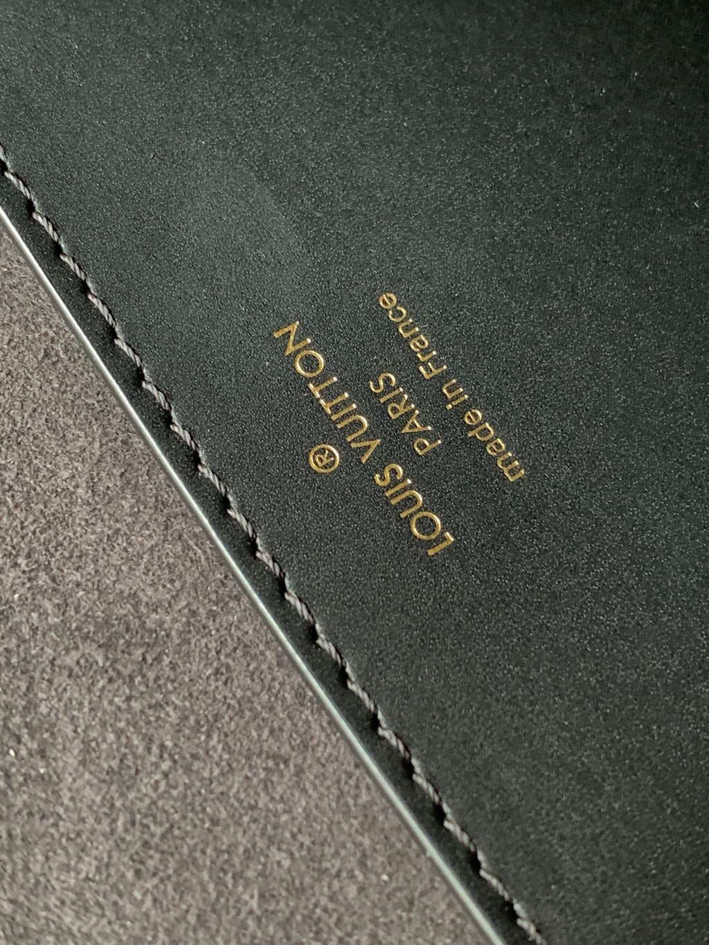 LOUIS VUITTON- LV bag