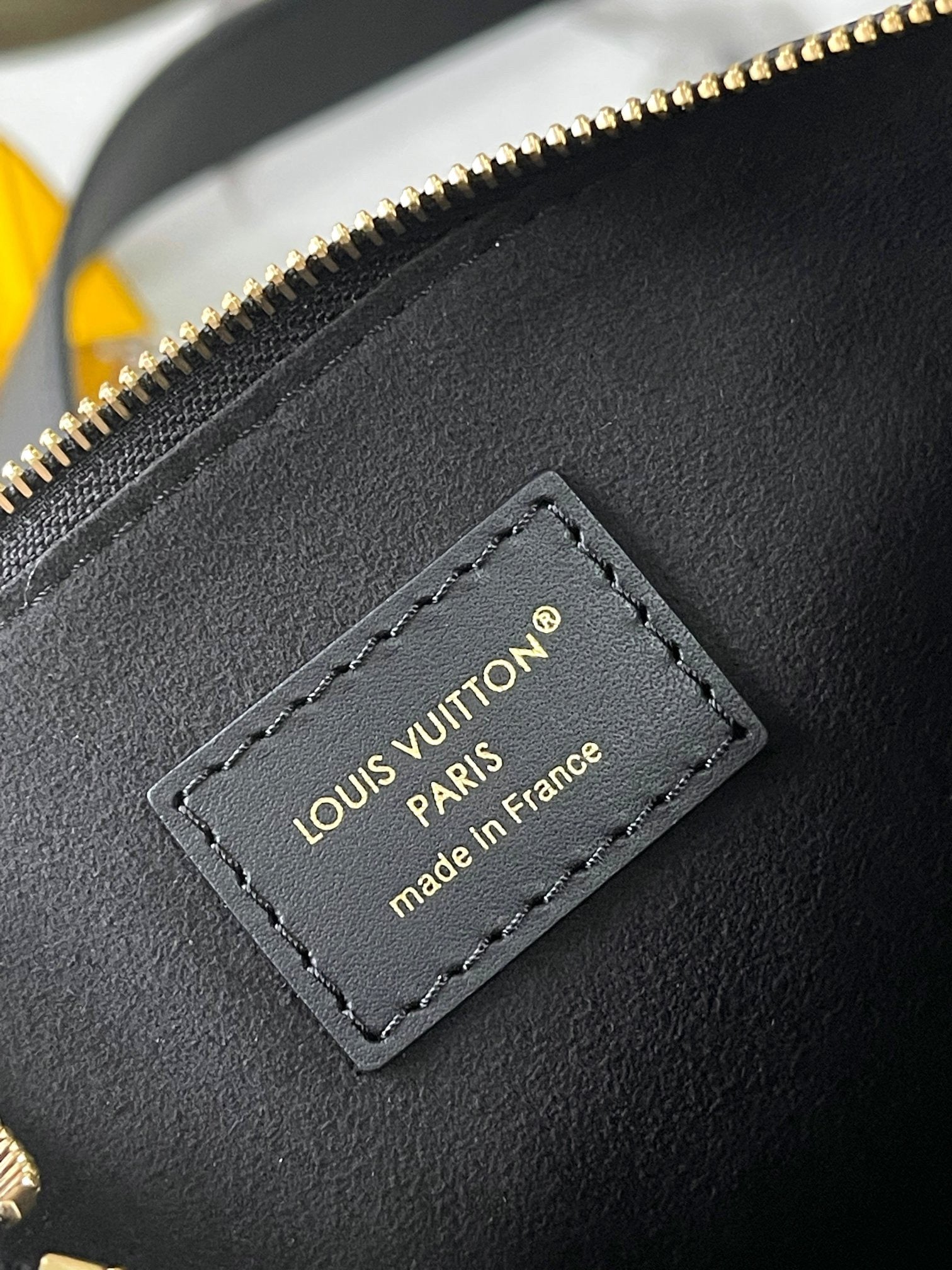 LOUIS VUITTON- LV bag