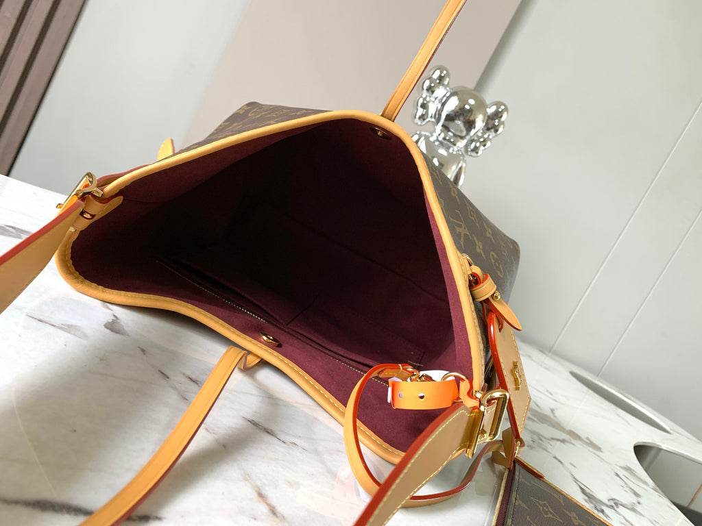 LOUIS VUITTON- LV bag