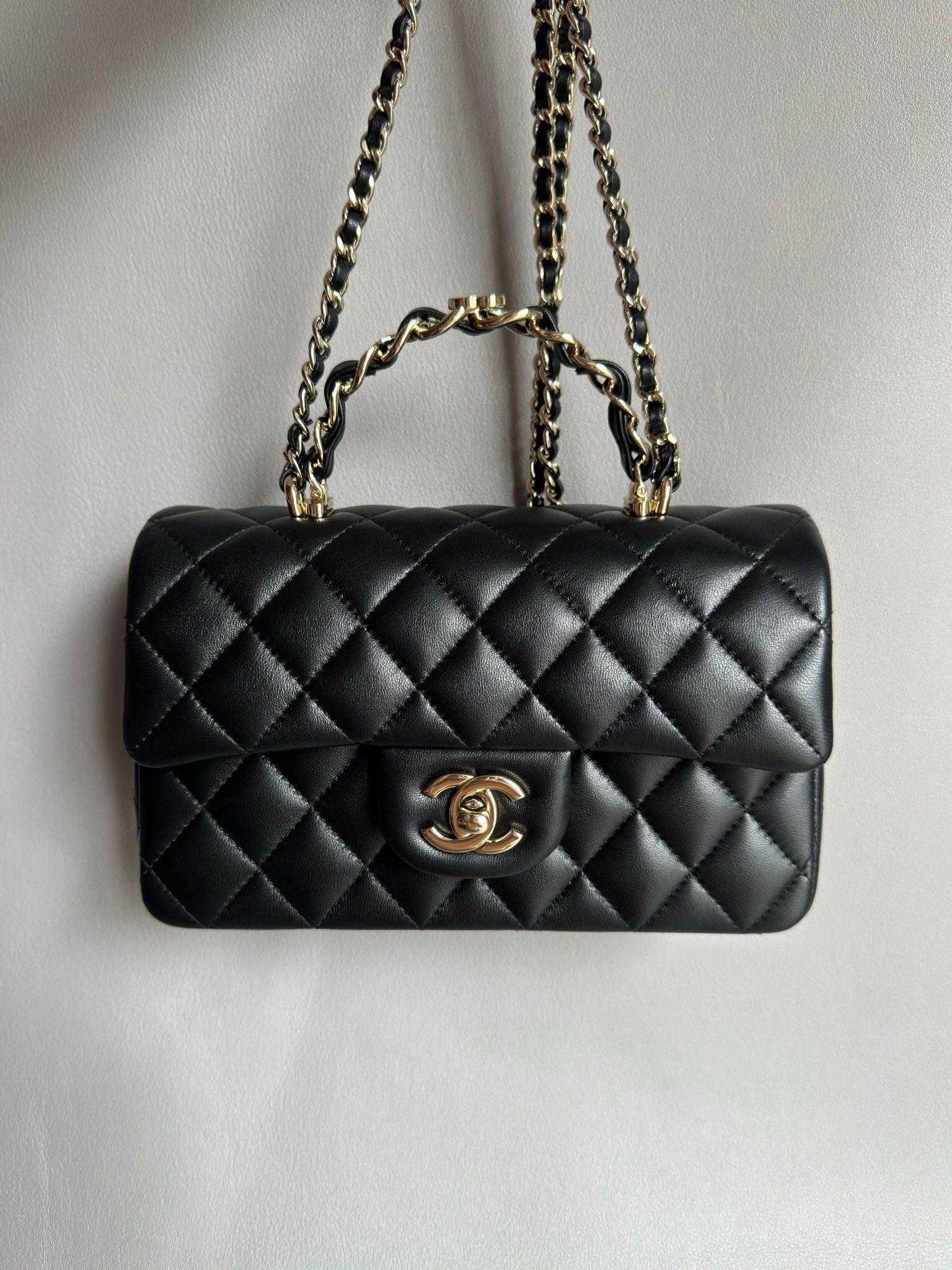 CHANEL-25B CF Handle  bag golden/sliver
