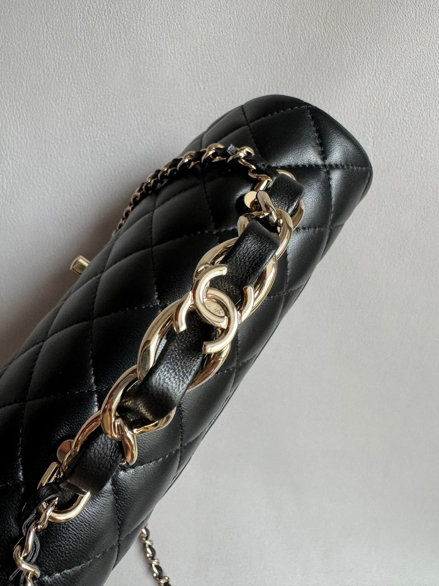 CHANEL-25B CF Handle  bag golden/sliver