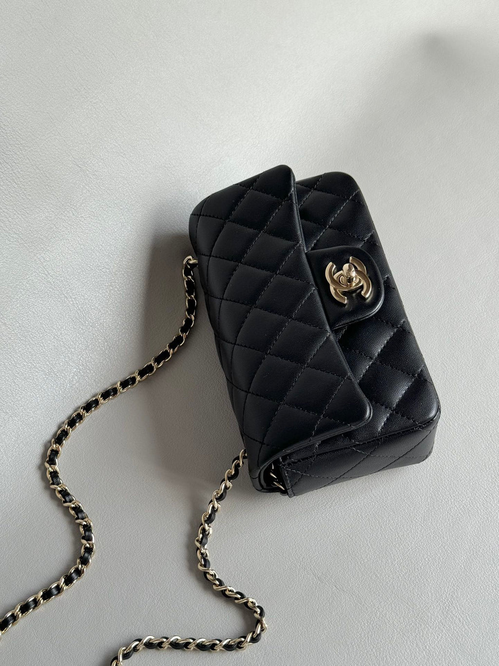 CHANEL-24K Classic Flap bag golden/sliver