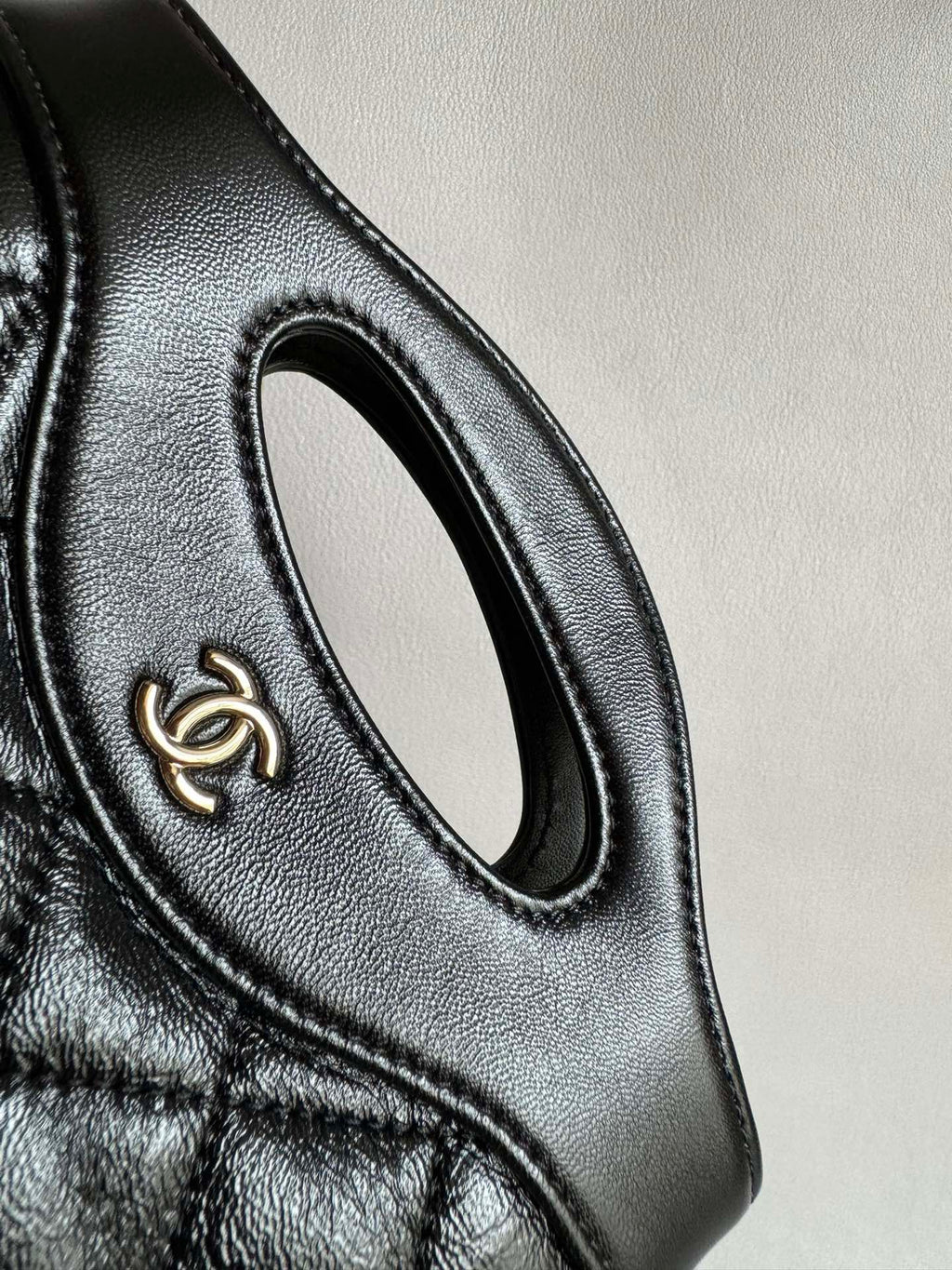 CHANEL-Nono 31 bag golden/sliver