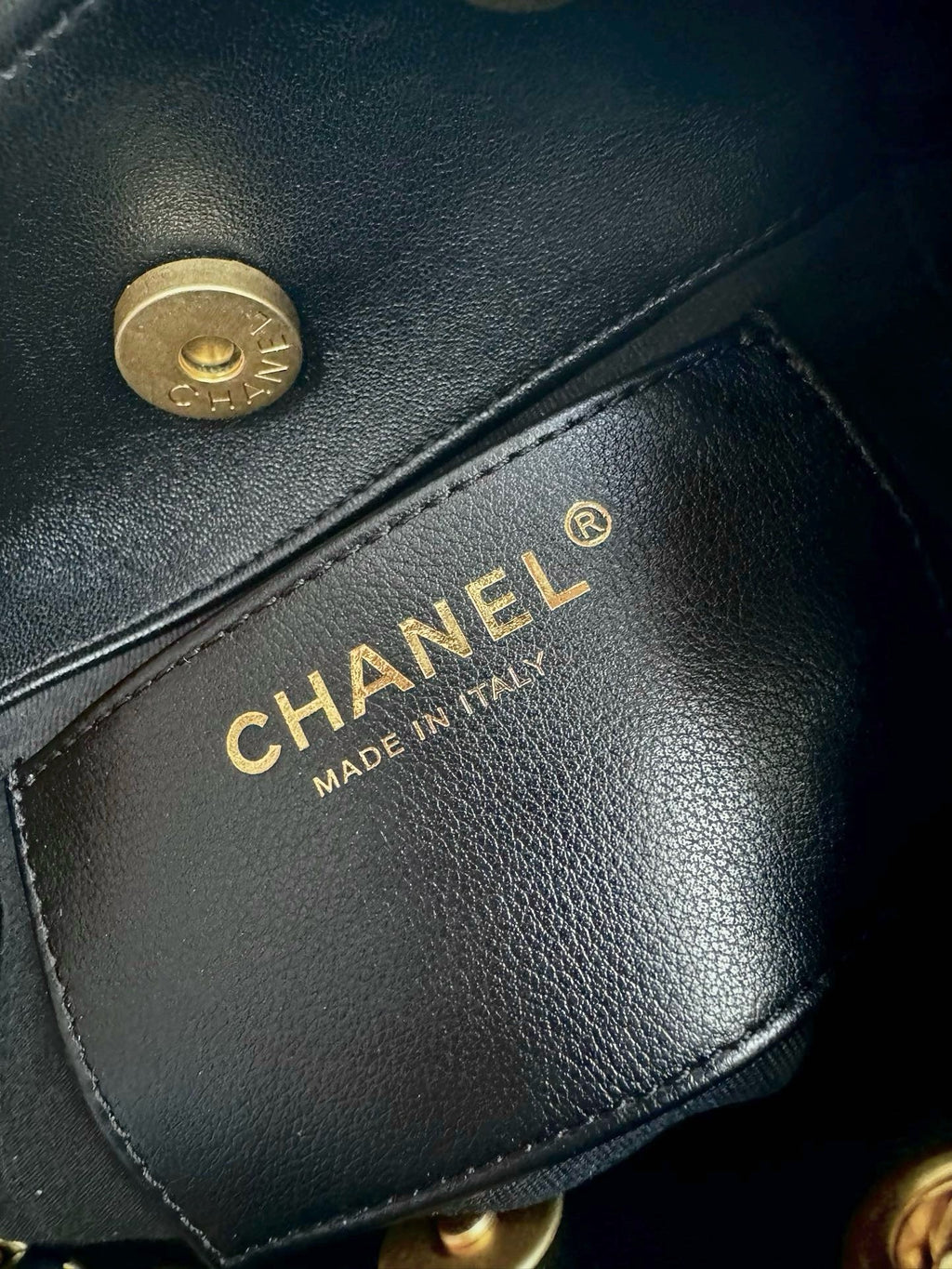CHANEL-25C backpack golden/sliver