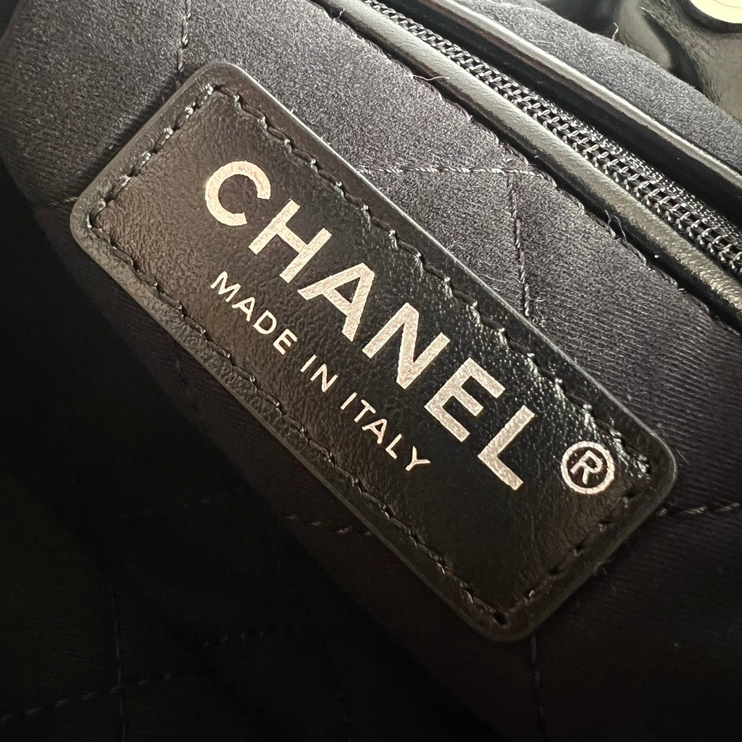 CHANEL-22bag mini golden/sliver