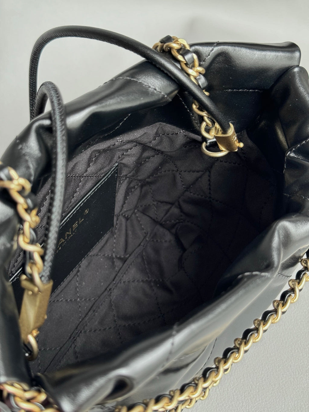 CHANEL-22bag mini golden/sliver