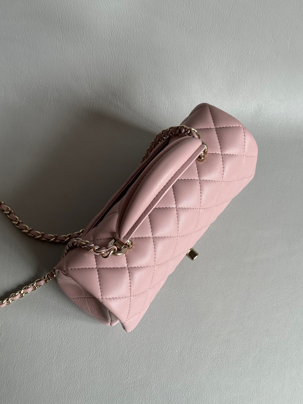 CHANEL-25B CF Handle mini bag golden/sliver