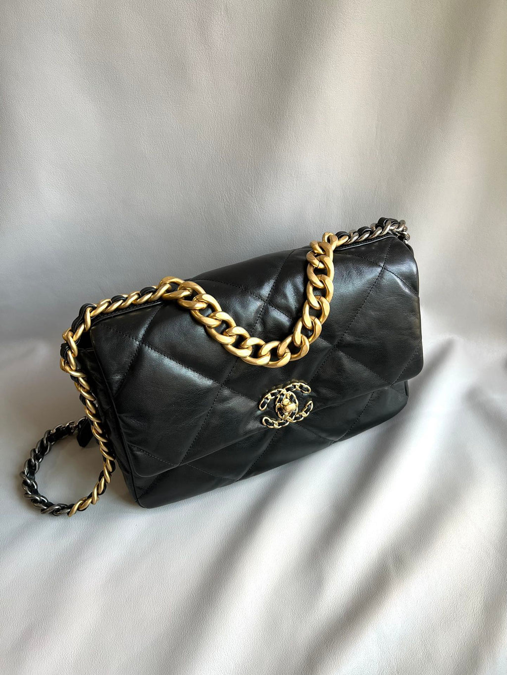 CHANEL-19 bag golden/sliver