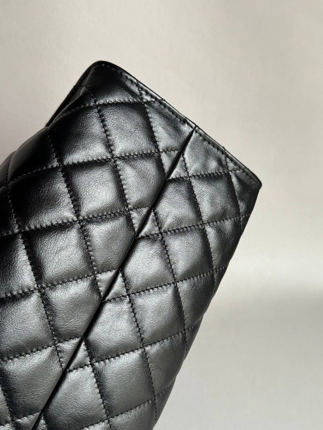 CHANEL-25B BAG golden/sliver