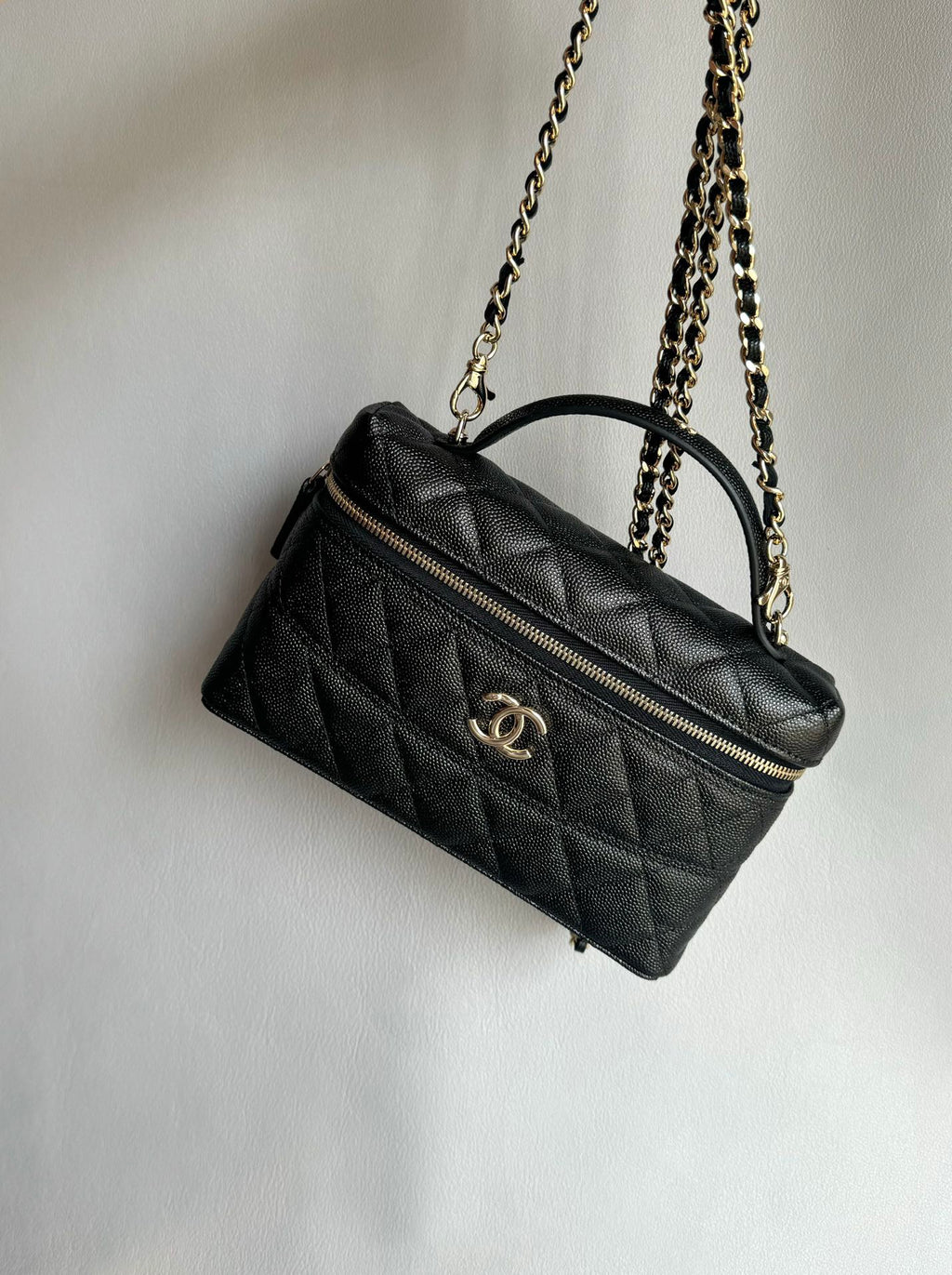 CHANEL-25S LP box golden/sliver