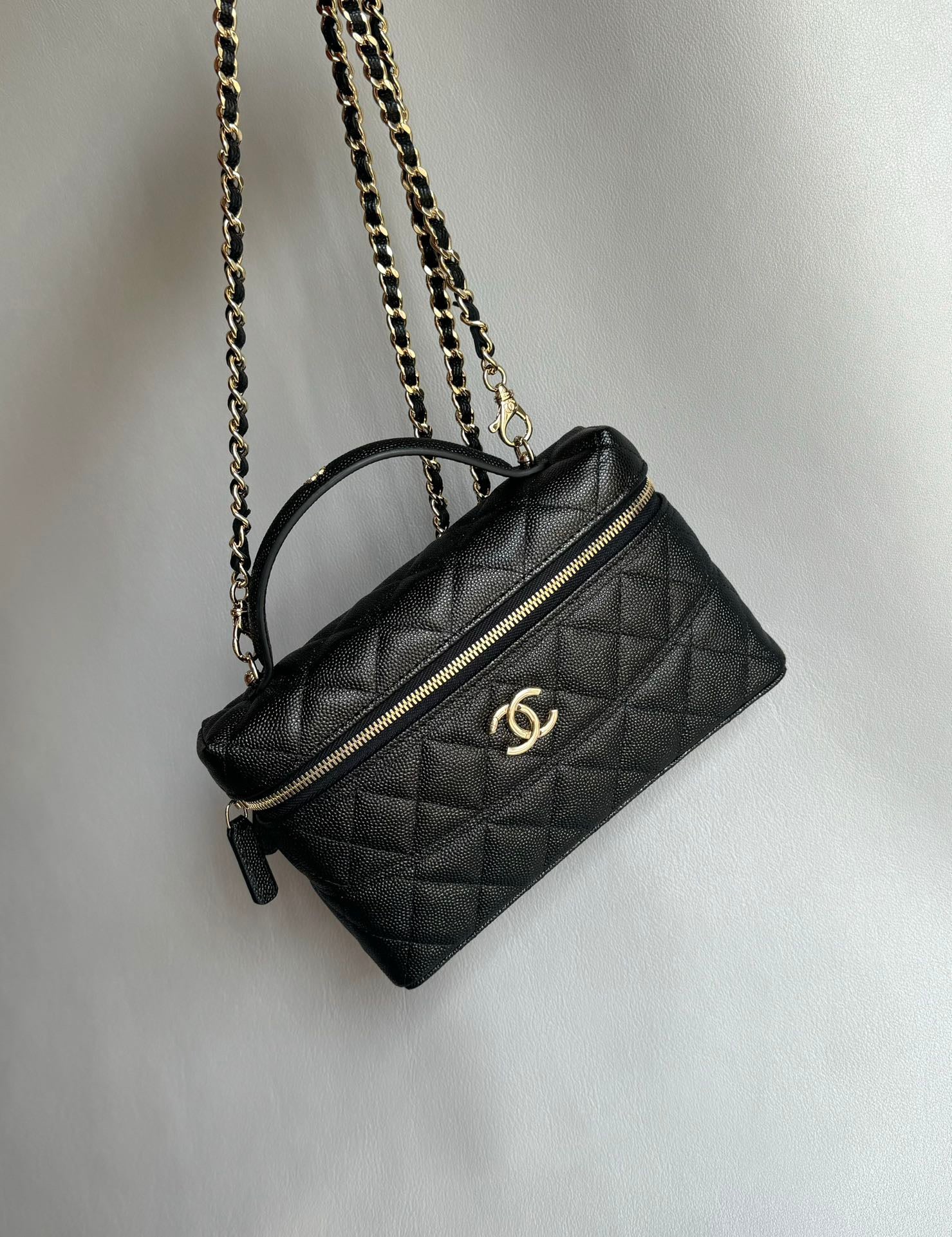 CHANEL-25S LP box golden/sliver