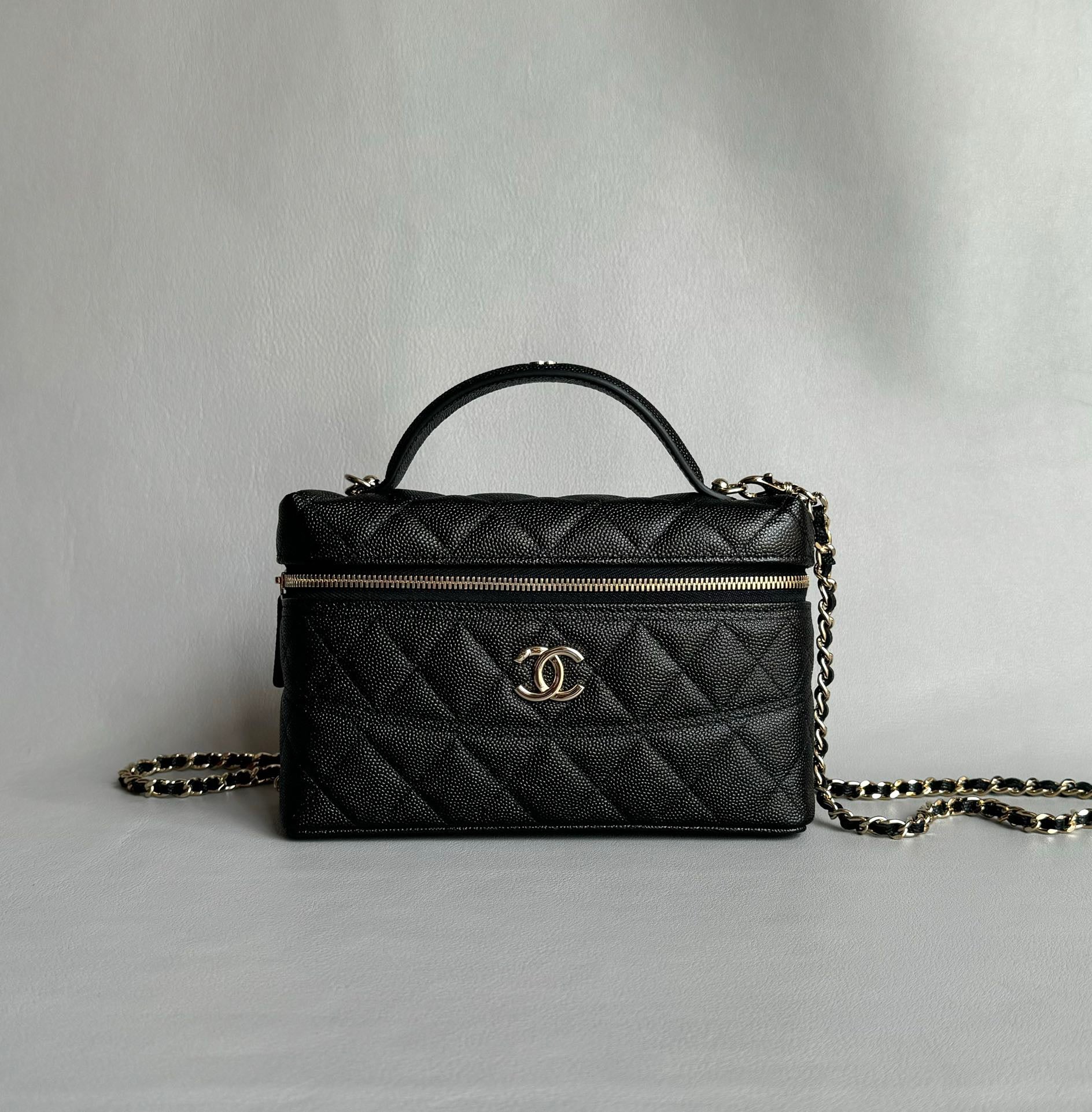 CHANEL-25S LP box golden/sliver