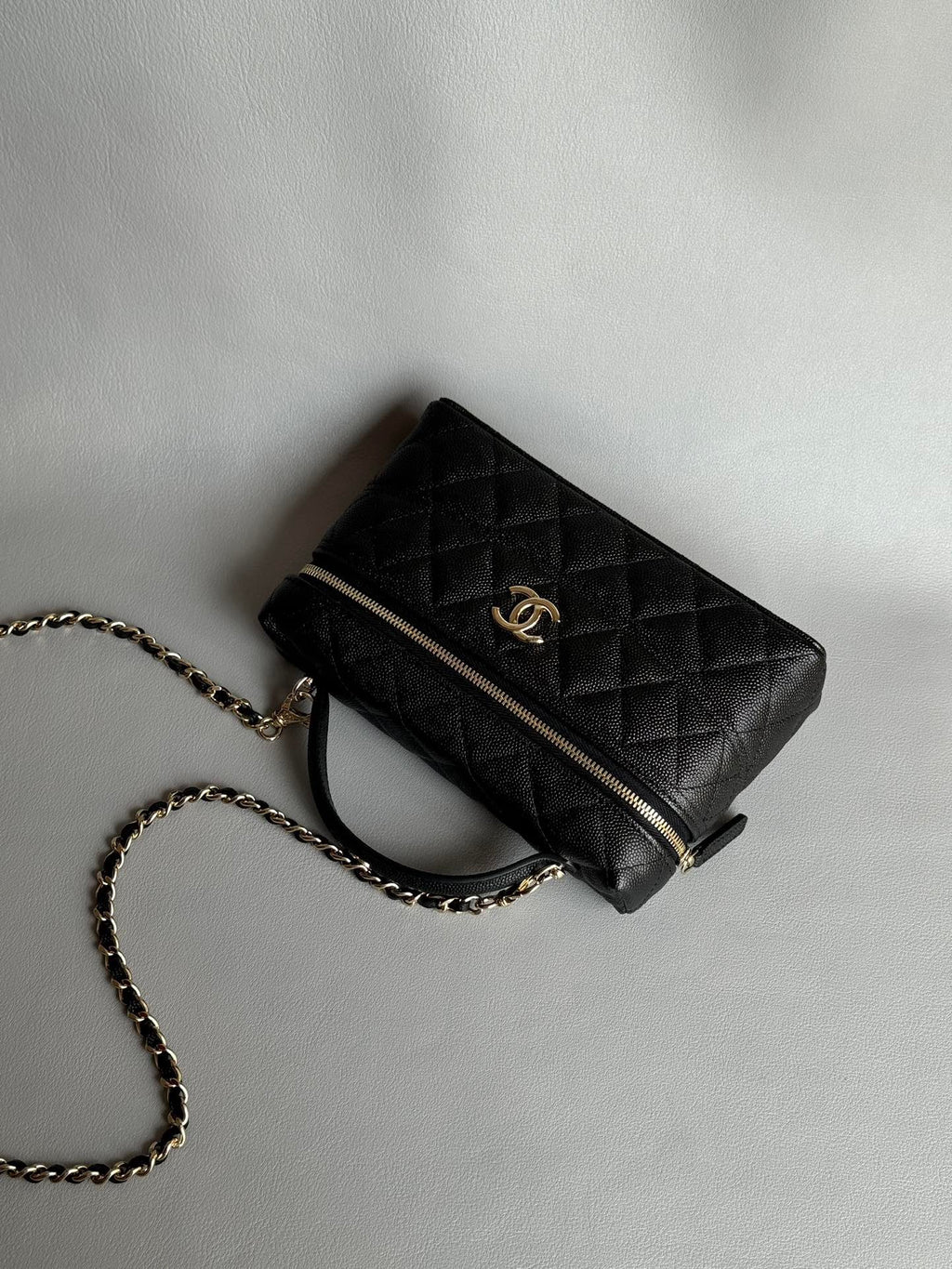 CHANEL-25S LP box golden/sliver