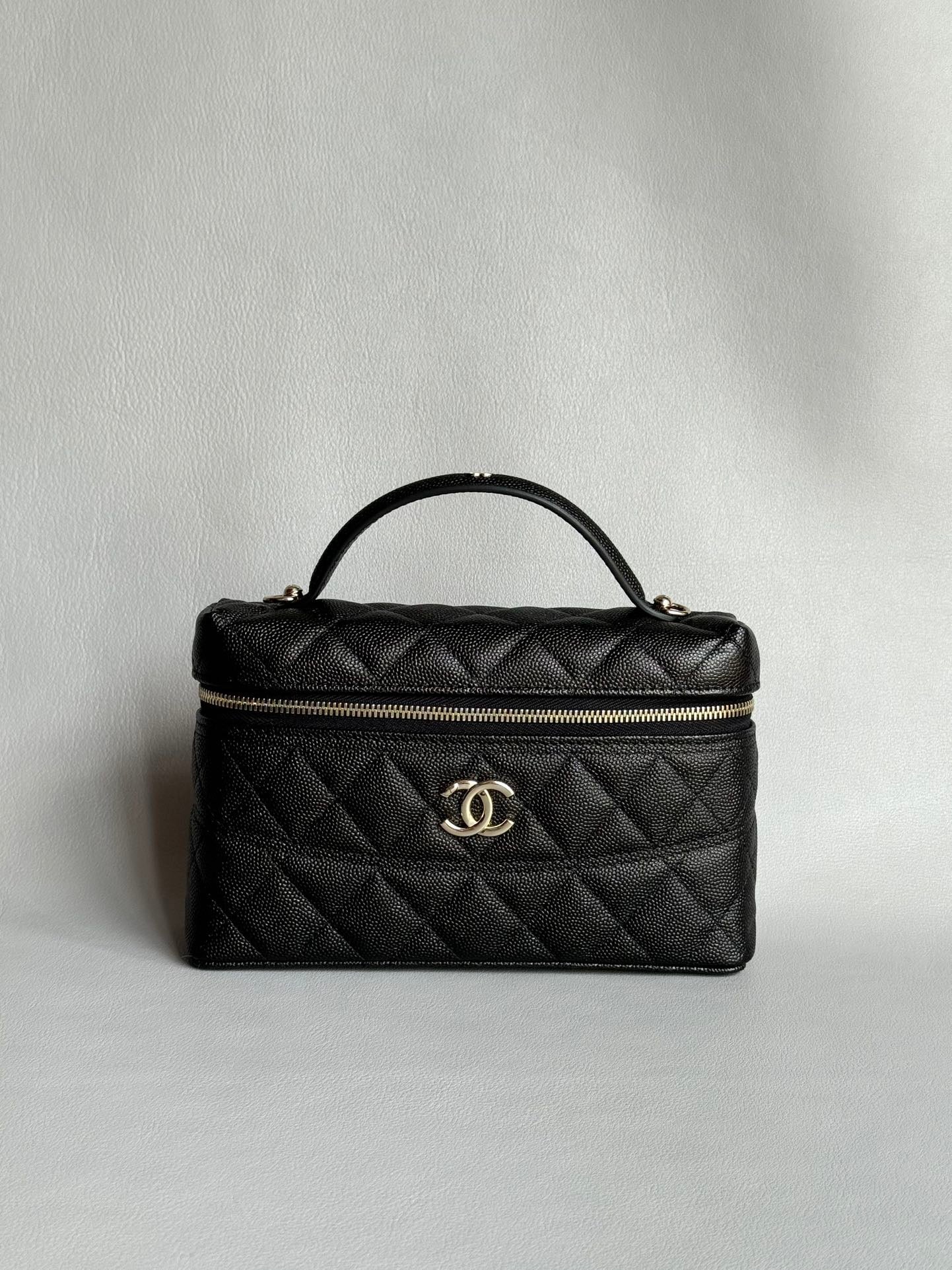 CHANEL-25S LP box golden/sliver