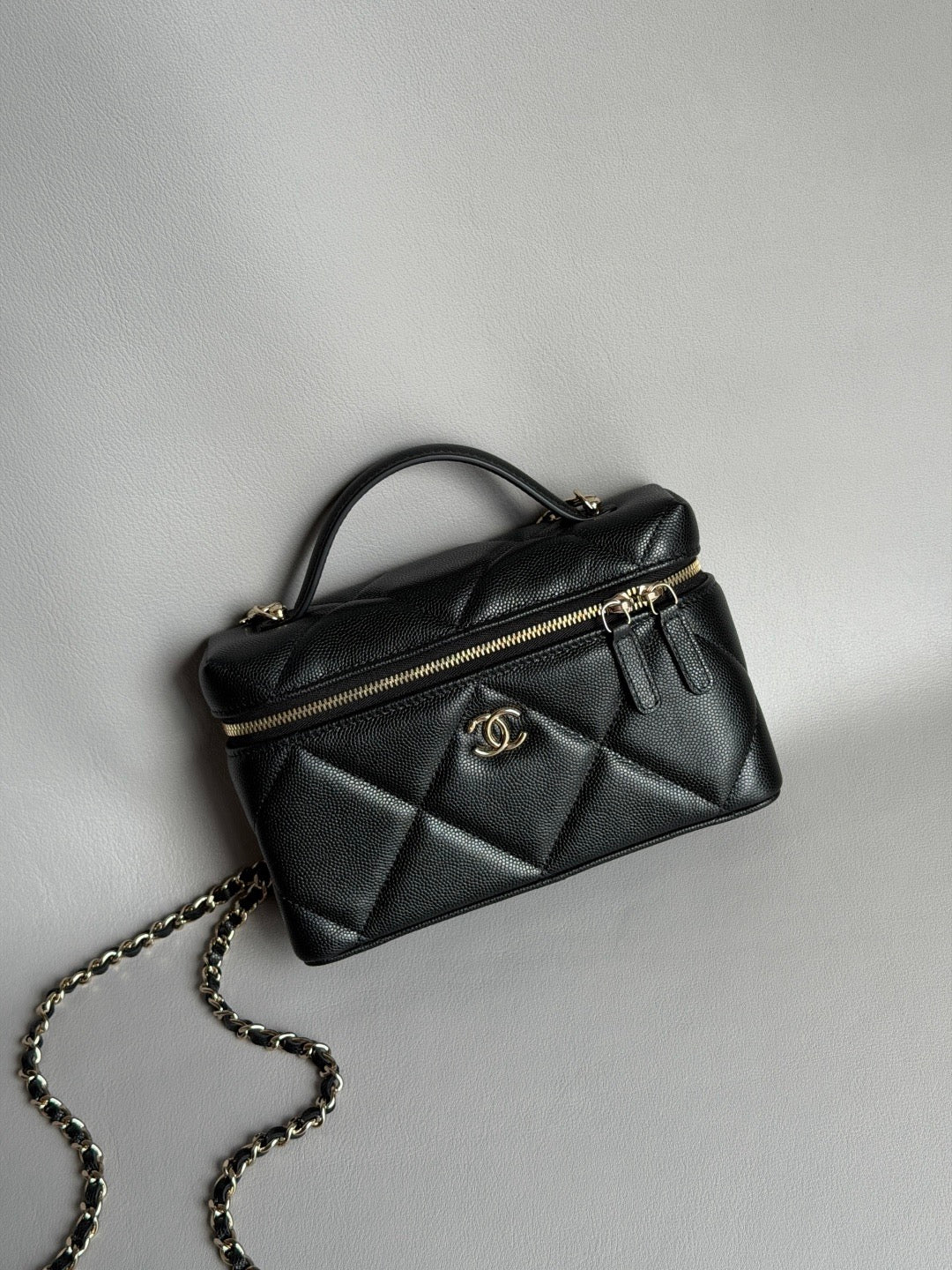 CHANEL-25KLP Bento Bag golden/sliver