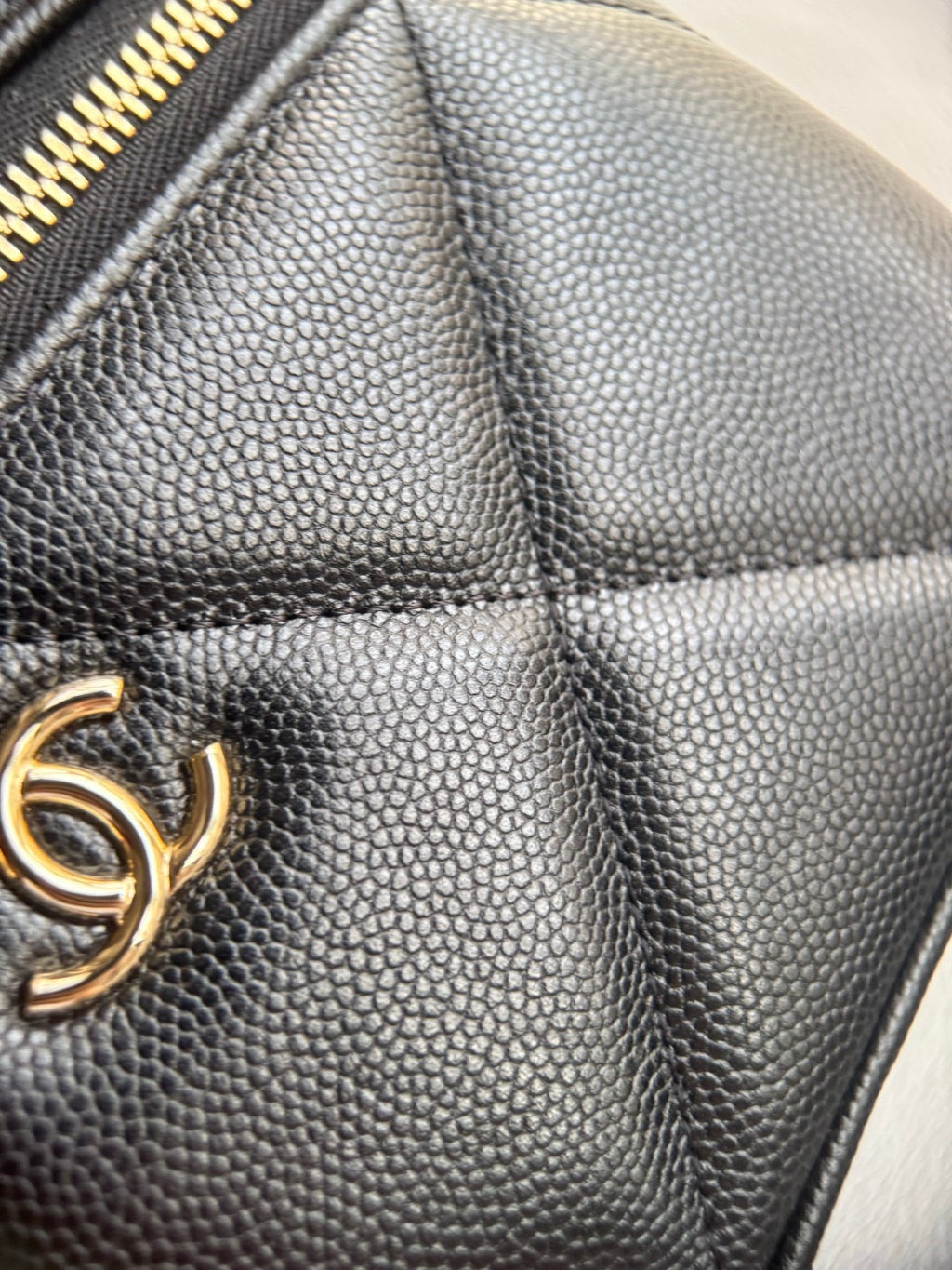 CHANEL-25KLP Bento Bag golden/sliver