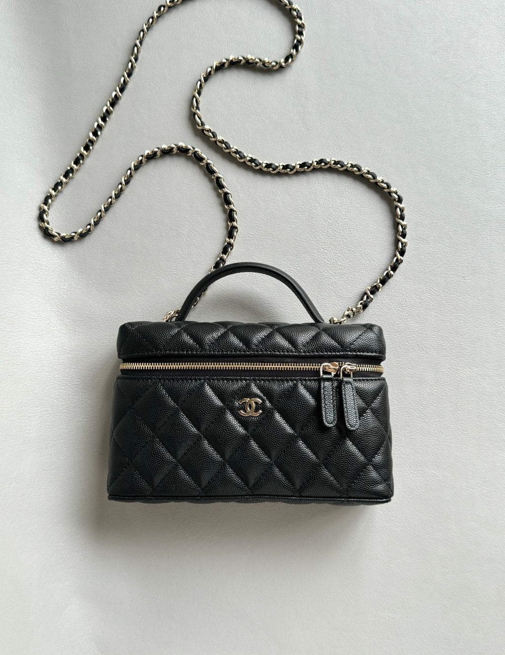 CHANEL-25K LP box golden/sliver