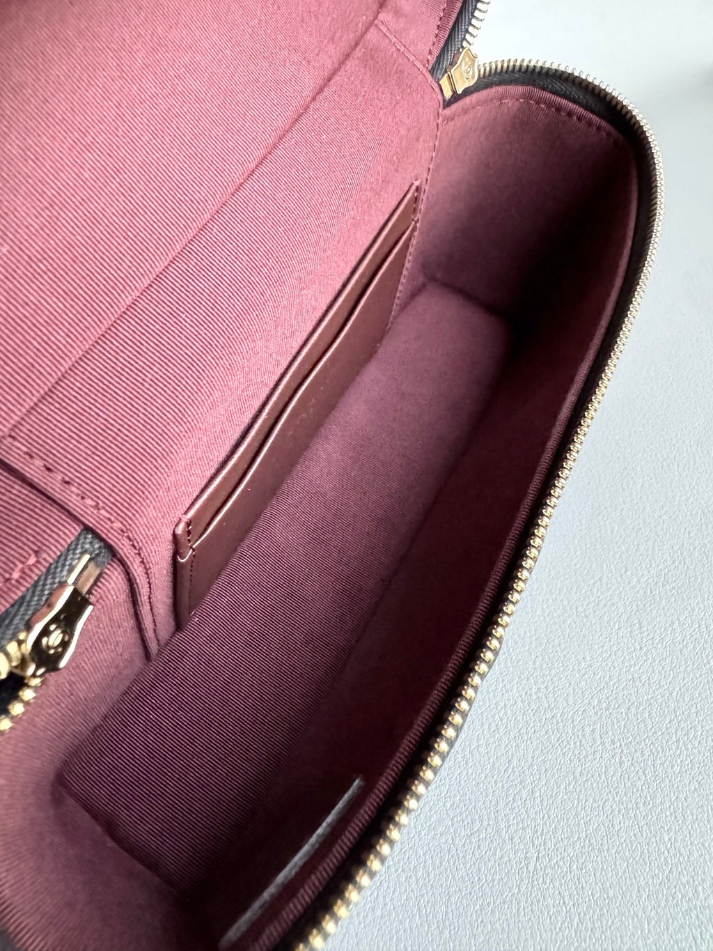 CHANEL-25K LP box golden/sliver