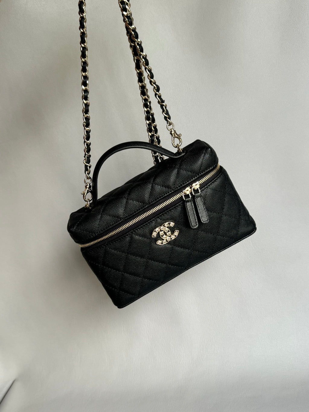 CHANEL-25P LP box golden/sliver