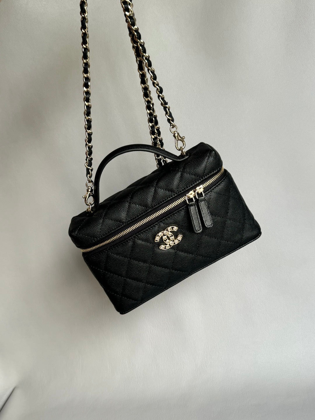 CHANEL-25P LP box golden/sliver