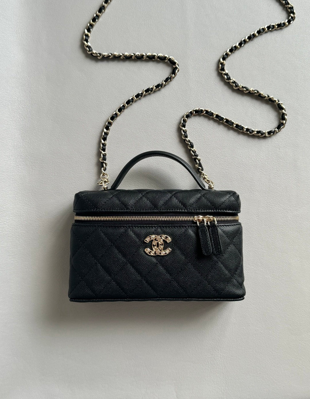 CHANEL-25P LP box golden/sliver