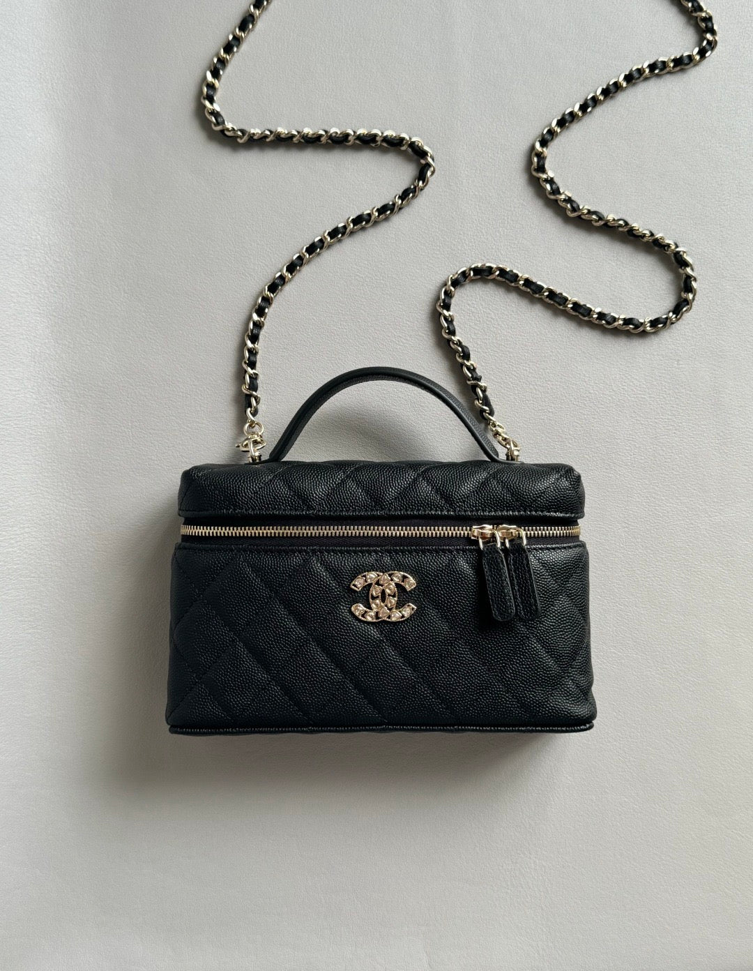 CHANEL-25P LP box golden/sliver