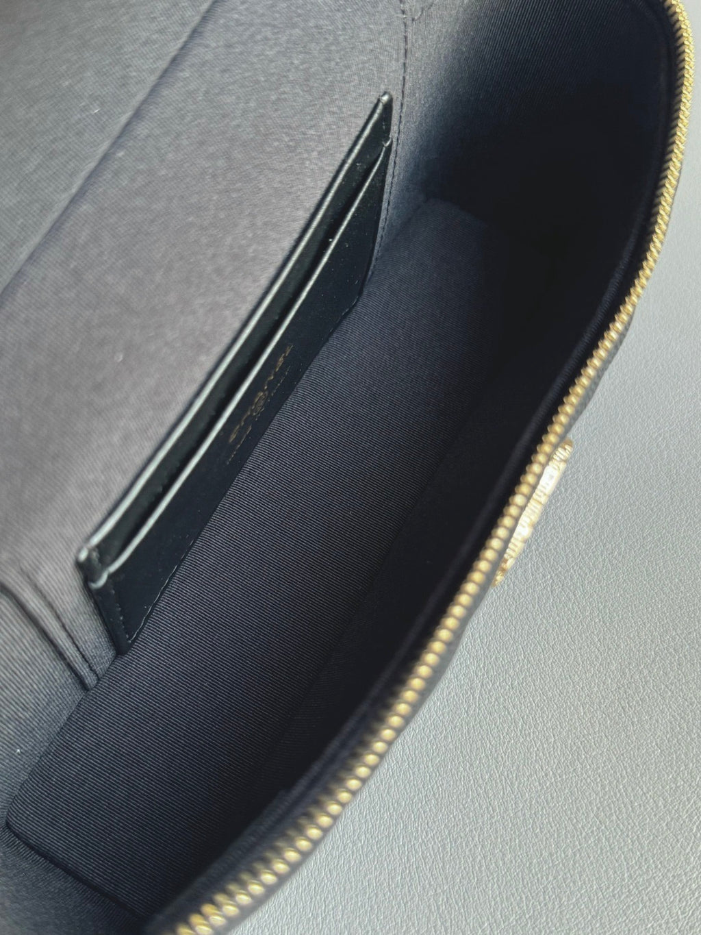 CHANEL-25P LP box golden/sliver