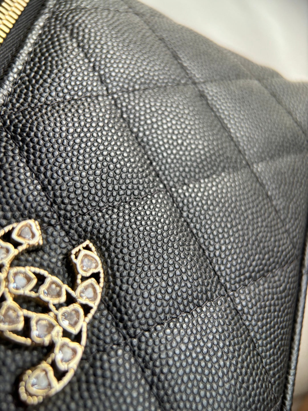 CHANEL-25P LP box golden/sliver